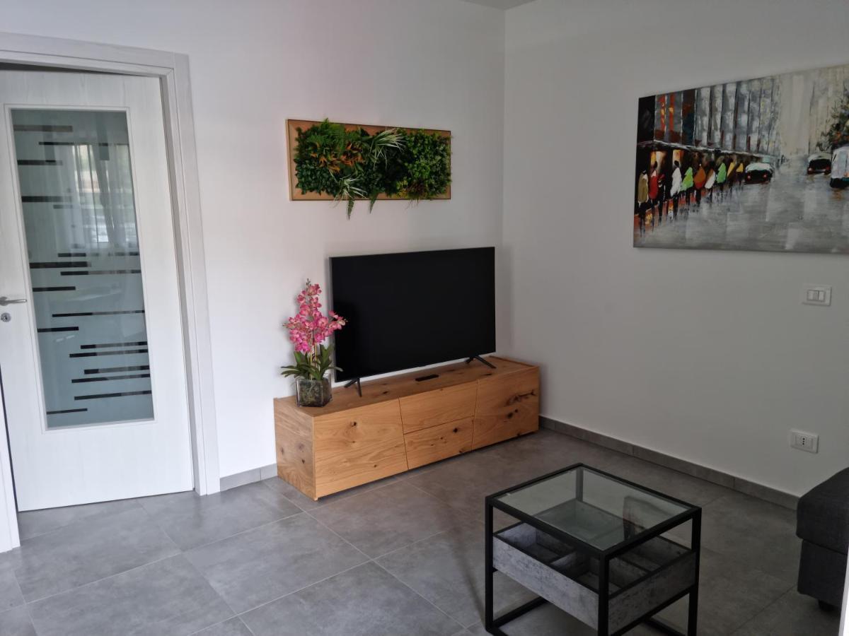 Kd Apartment, Accogliente, Moderno E Spazioso. Castel Di Sangro Esterno foto