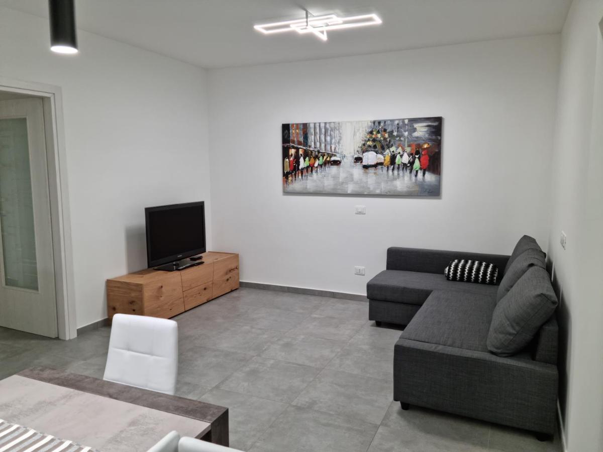 Kd Apartment, Accogliente, Moderno E Spazioso. Castel Di Sangro Esterno foto